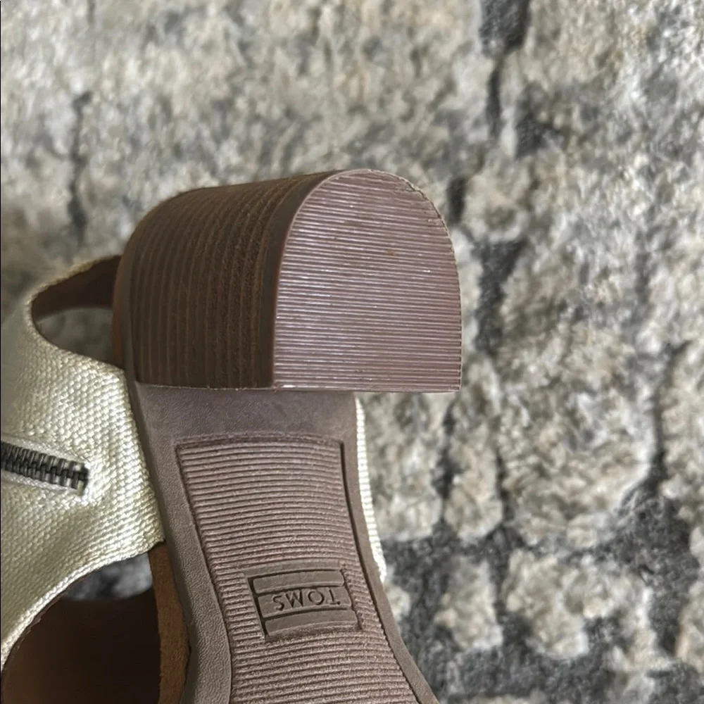 Toms Cream Linen Block Heel Sandals
